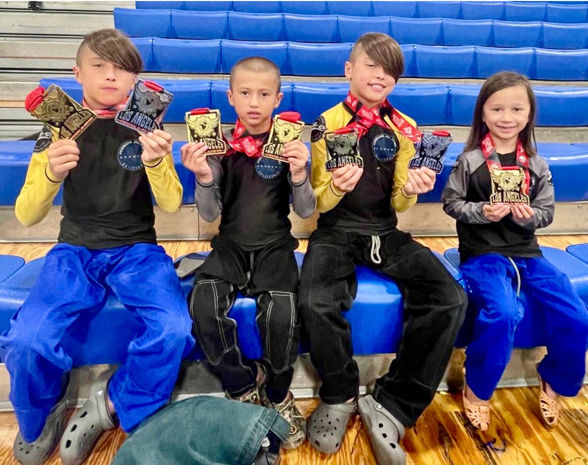 Mission Jiu Jitsu kids team with medals at LA Open